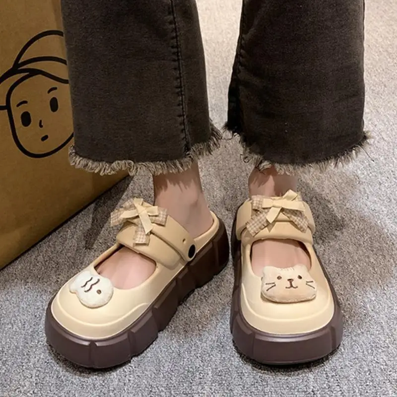 أحذية كلوغ نسائية جديدة وعصرية - مراجعة Korean Street Fashion Female وسعره