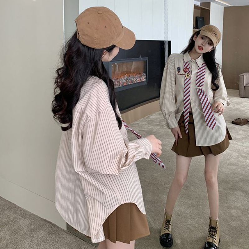 مخطط قمصان النساء الفضفاضة Pre - مراجعة Street Fashion In Japanese وسعره